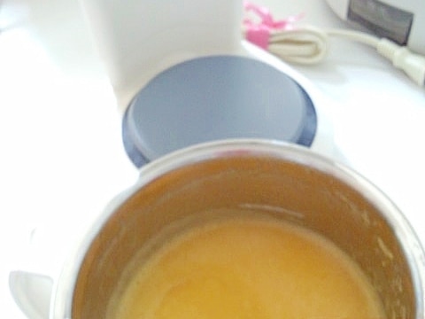 スープリーズで人参&ジャガイモのコーンスープ